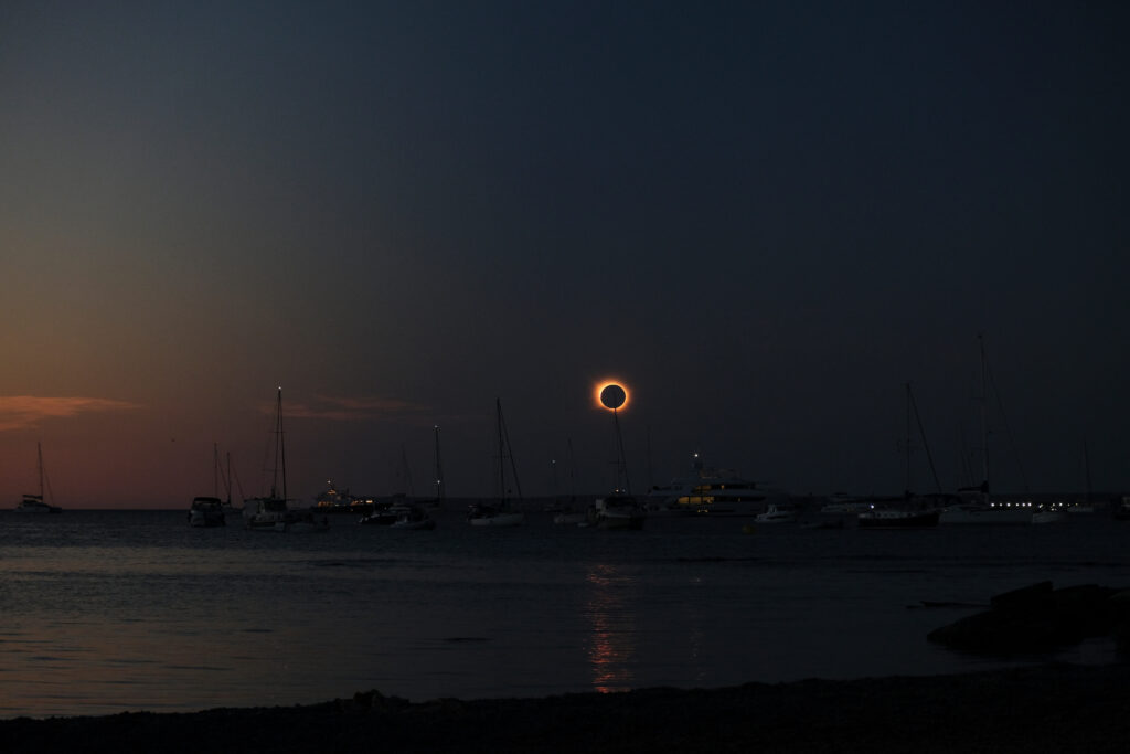 J07 – L&rsquo;éclipse